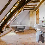 Casa vacanze Historic Manor House In The Loire Valley *